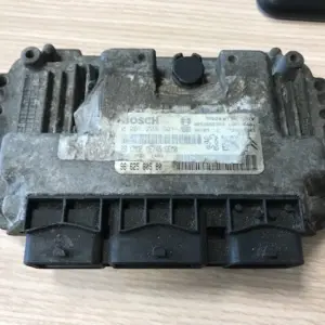 Centralina motore usata Peugeot 206 , Bosch:0261208901
